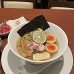 酒肴場 屯 - 【限定】「塩」冷やし煮干しらぁ麺¥1100、海鮮丼¥500