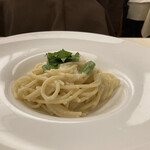 Trattoria Mezzanino - パルジャミーノレジャーノ器で和えたスパゲティ