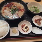 雲水樓 - 坦々麺定食