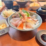 魚どん 然 - 