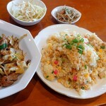 ブルボン - 日替わりのオイスターソース炒めとチャーハン大盛