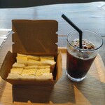 INE CAFE - 本庄のたまごサンドとアイスコーヒー