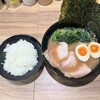 横浜ラーメン 響家