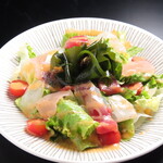 Hokuriku Kaisen Kanazawa Oden Kairiki - 季節の野菜と海の幸のサラダ