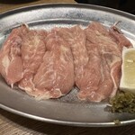 Taishuu Yakiniku Izakaya Toriton - 上物 鶏せせり焼き 500円