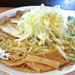 麺のあんまる + らーめん亨 - 鶏ガラ醤油らーめん（ネギトッピング）