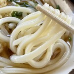 うどんや - モチュッと跳ね返すうどん