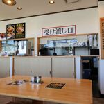 藤翔製麺 - 店内の雰囲気 ※セルフサービス式です（藤翔製麺）