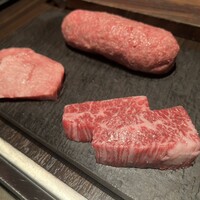 焼肉うしごろ 銀座並木通り店 - タン、ハラミ、タンバーグ