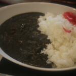 香山 - 料理写真:牛すじ黒カレー