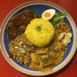 CAFE DE CUERVOS by西麻布spice curry KING - 上からカレー