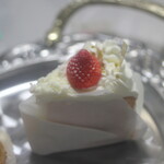 シュシュ - 料理写真:いちごみるくシフォン