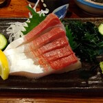 やき鳥三太郎 - はまち造り 890円(税込)(2023年8月7日撮影)