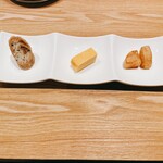 Yakitori Ookawa - いなり寿司、卵焼き、大根の唐揚げ