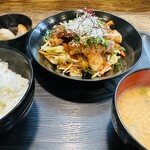 Youshokudou Komugi - 豚バラ肉の野菜炒め