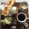 デン - モーニングセット