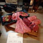 焼肉 しゃ楽 - 盛り合わせ