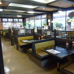 姫松屋 - 店内を別の角度から