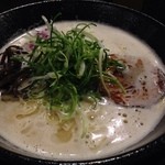 ちらん - 鶏白湯ラーメン750円。かなりコクマロンスープでいけてます