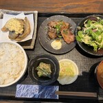 Masuka kurabu - おかずが選べるマスカランチ(①いも豚の生姜焼き、②鯖の竜田揚げ)