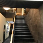 割烹蒲焼 わかな - 階段 1Fから2F方向