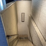 Kammi I Chi Pakutei - 入口は地下1階