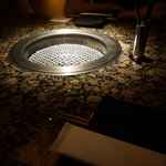 うしごろ 貫 - 今回足を運んだうしごろ貫は、大人気焼き肉店なうしごろの新店とあって
      混雑を予測して予約を事前にしていた事もあってスムーズに席へと案内され