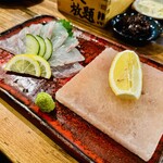 串焼炉端 三代目 巌流 - 鯛の岩塩造り