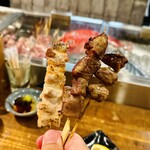串焼炉端 三代目 巌流 - 豚バラ牛タン丸ハツ