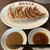 大阪王将 - 料理写真:餃子と2種類のタレ