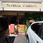 イタリア食房 TAVERNA VISCONTI - お店の入り口。