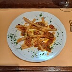 イタリア食房 TAVERNA VISCONTI - プリモは珍しいロングパスタで。