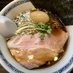 らーめん 稲荷屋 - 醤油ラーメン（細麺）¥850-  味玉¥120-