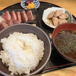 丸魚食堂 - カツオ定食