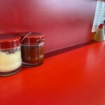 家系ラーメン 佐々喜家 - 卓上