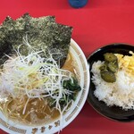 家系ラーメン 佐々喜家 - 喜ラーメン＋無料ライス