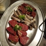 炭火焼肉屋台 たじま屋 - 