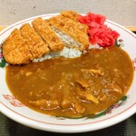 Taishuu Shinya Shokudou Sumisumi - ラーメン丼ぶりに盛られたカツカレー