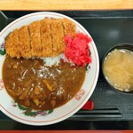 Taishuu Shinya Shokudou Sumisumi - 具沢山カレーには味噌汁付き