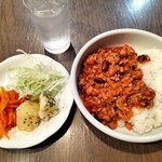 スペースC - 日替わりランチ「チリコンカーン」