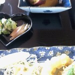 えびす - 天ぷら、煮物、お漬物