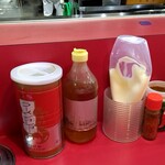 家系ラーメン とらきち家 - 卓上味変調味料２
