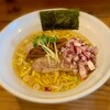 まるにぼ - 天然ひらそば(大盛)・玉ねぎトッピング 1,050円