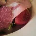 ウマコシ - 前菜ハムをアップ