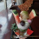 カフェ 中野屋 - 自家製焙煎茶アイスのあんみつ風パフェ