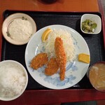 とんかつ 新和 - カキフライ定食