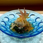 銀座 よこ田 - 4種類のキノコと青菜の酢浸し ズワイガニとからすみ粉