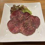 Sumibiyakiniku Rojiura - 