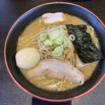 らー麺 火ぷり家 - しょうゆらー麺　野菜味玉