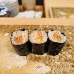 鮓 かね庄 - 赤貝紐細巻き